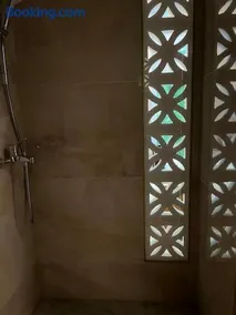 Vintage studio apartment - Image 3