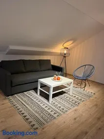 Gemütliche 2,5 Zimmer Wohnung - Image 2