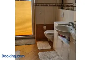 Private Rooms - Image 3