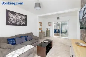 Billingham Rooms - Image 1