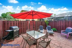 Spacious 4BR Miami Townhome with Communal Pool - Image 2