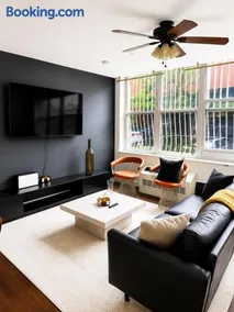 The Modern Harlem Retreat - Image 3