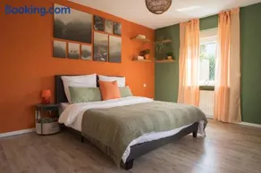 Das orange Haus in der Nähe Frankfurt - Image 1