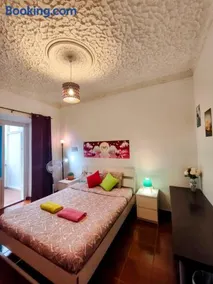 Perfect Room Near Airport 1 - Image 1