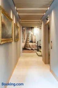 Palazzo Scappi Gardi Luxury Apartments - Image 2