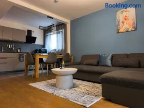 Family Suites & Parking - Image 1