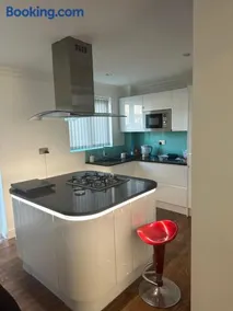 Single Room In A Cosy House In Pitsea - Image 1