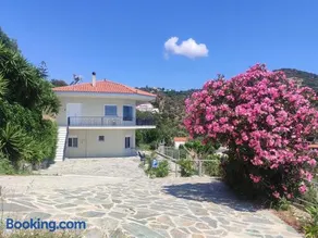 Aegean Beachfront Apartments - Image 3