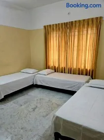 LUXUS INN JA Star - Image 1
