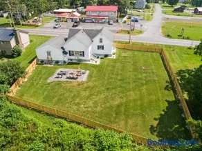 Riverview Bliss in Beautiful Home - Image 1