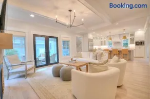 Luxury Coastal Living in the Heart of South Haven - Image 3