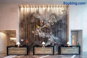 Sheraton Langfang Chaobai River Hotel - Image 3