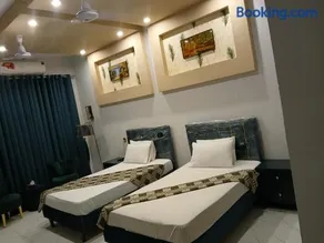 Hotel Roomi Rezidor Multan - Image 2