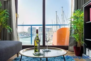 Harbour Hideaway - Free Parking - Image 2