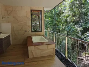 Rainforest Meets Luxury - Infinity Pool Views - Image 3