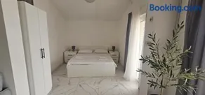 Guest house Silvija - sea view - Image 3