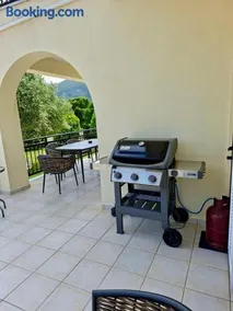 Blue Villa - Image 2