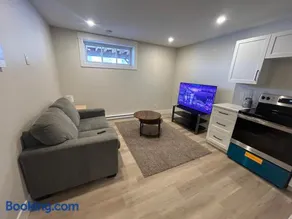 Modern Private Suite - Image 4