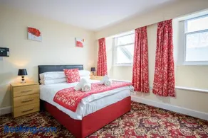 Somerset Hotel - Image 5