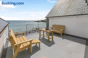 3 Bed in Coverack oc-b31082 - Image 2