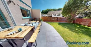 Aqua Cottage - Image 3