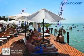 Siófok 3 szobás Faház nyaraló - Image 2