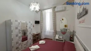Little House Roma - Image 1