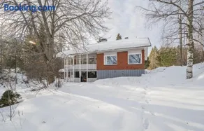 Countryside house with lakeside sauna and barbecue - Image 4