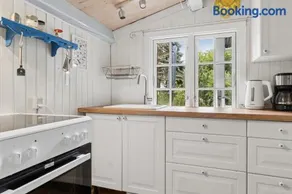Cozy Holiday Home Close To The Sea In Hundested - Image 3