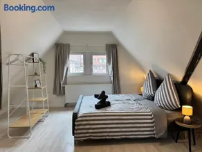 Feel like Home 5 - Image 3