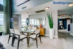 Luxury 2-story Penthouse located in Coconut Grove Hotel-includes Parking - Image 3