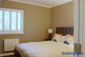 Seaside Apartment - Image 3