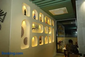 APL Residency by Darling - Image 2