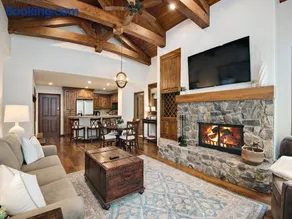 Seasons Lodge 206 - Image 3