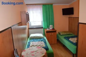 Ośrodek Wypoczynkowy Pod Szczelińcem - Image 1