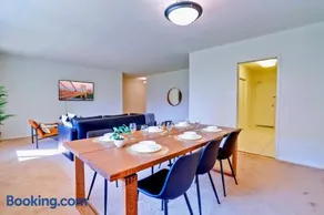 Prime Location! Spacious & Comfy - Image 3