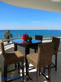 Villa Venecia, Apartamento de Lujo en 1º línea de playa + parking - Image 1
