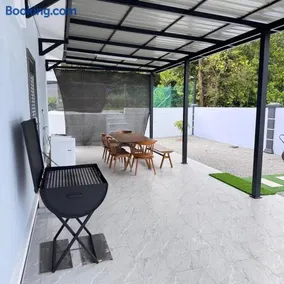 Homestay D'Ammar Private Pool - Image 4