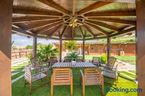 Espectacular casa con piscina próxima a Pamplona - Image 3