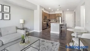 Landing - Modern Apartment with Amazing Amenities (ID4139) - Image 3