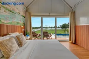 SaffronStays Cedar & Sky - Image 2