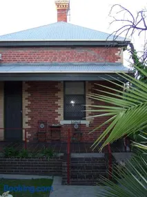 RJ's Bed & Breakfast - Image 3