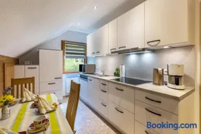 Ferienwohnung Haus am Wald - Image 2