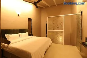 Isola Luxury Farm Suites - Image 4