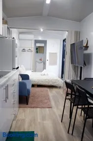 Havenly Stay A Tiny Home Central Location with Firepit & Spa - Image 3