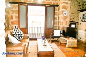 No 2 Spacious and Airy Apartment in Javea Medieval Village - Image 2