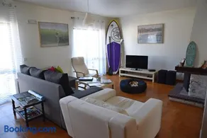 Surf House Peniche - Image 3