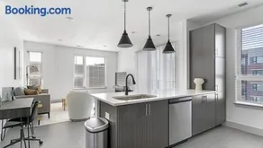 Landing - Modern Apartment with Amazing Amenities (ID1398X195) - Image 3
