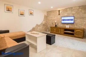 Holiday Home Giovanni Vabriga with private Jacuzzi - Image 2