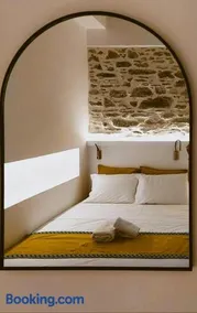 Margaret's Houses in TINOS Town - Image 2